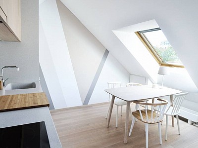 Compact spaces: Extra White engineered wood floors