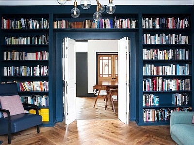 Natural Oak colour Herringbone parquet, interior by Moxy & Co Studio, London