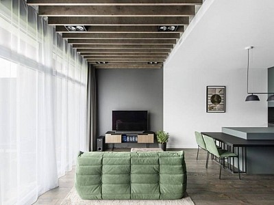 Oak floors in Graphite colour for modern flat