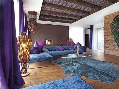 Walnut colour interiors: rustic oak floors