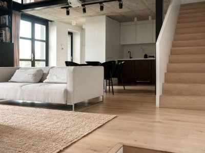 Engineered oak floors in Pear colour