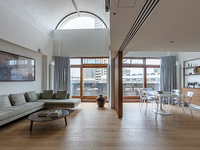 Barbican penthouse transformation with Ecohardwood oak floors and oak stairs in Ivory colour