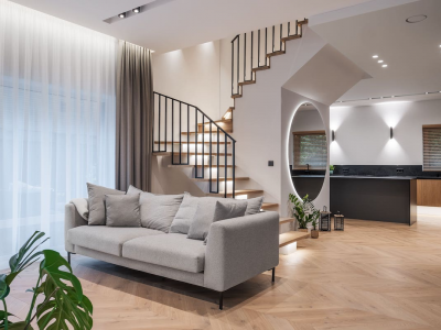 Chevron oak floors in original grade, Naturale colour