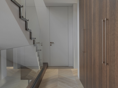 Chevron oak parquet in Ivory colour, Prime grade