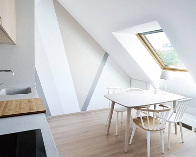 Compact spaces: Extra White engineered wood floors