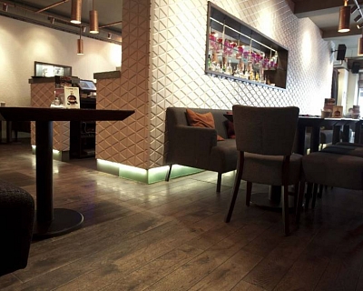 Black floors in Ebony colour at pizza restaurant