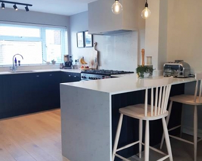 Ivory colour engineered wood floors, project by Laura Porter Interiors