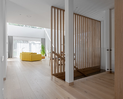 Oak doors, floors, stairs and oak slat wall in Ivory colour