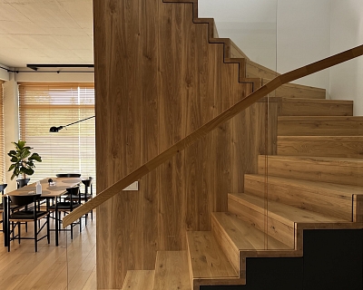 Oak doors, engineered oak floors and oak stairs in Naturale colour