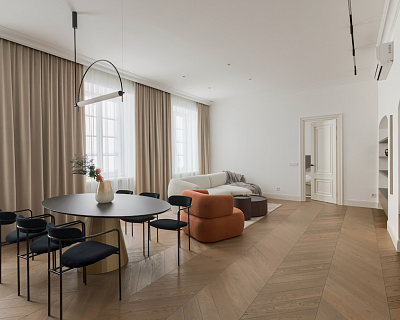 Chevron oak parquet in Granola colour