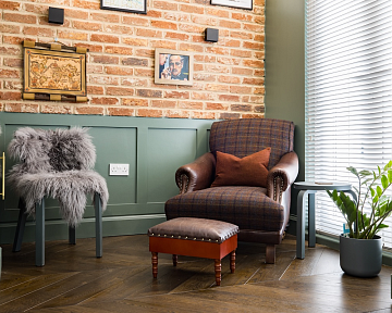 Dark floors: Chevron oak parquet in Ebony colour